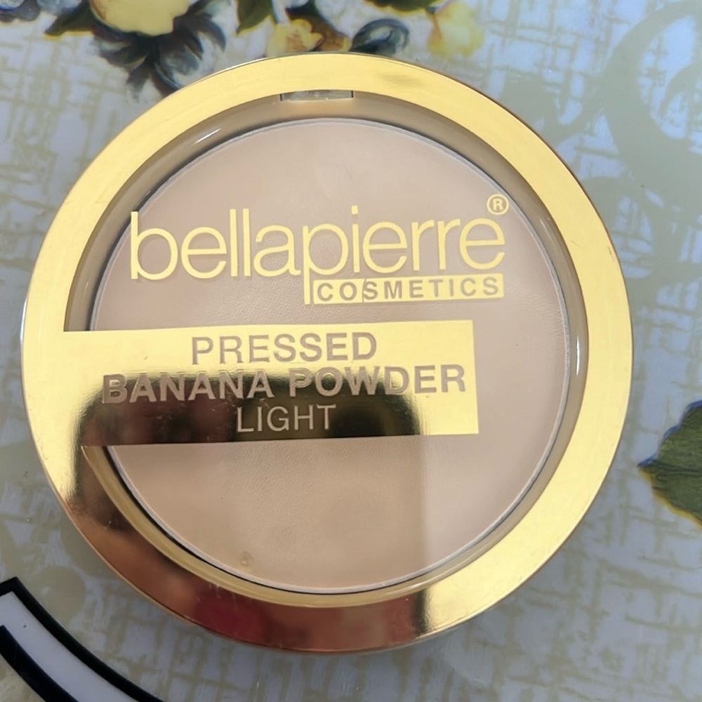 Pressed banana powder light
